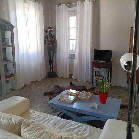 Casa di titta vicino al mare Villa Viareggio Esterno foto